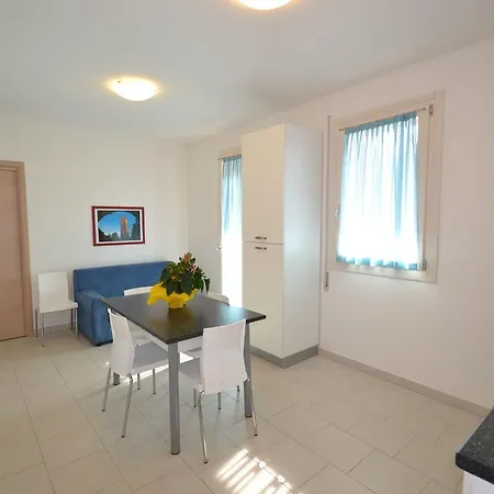 Apartament Spacious In Near Sea *